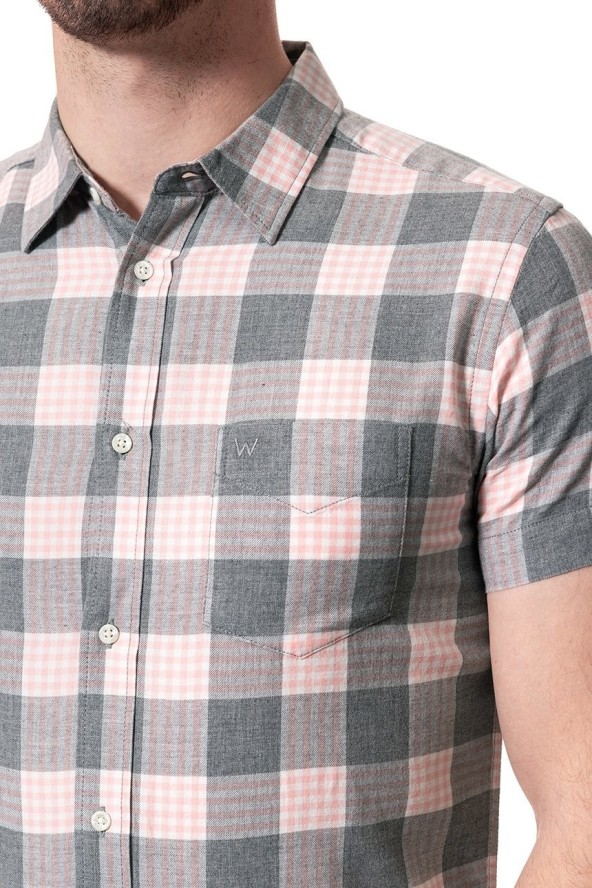 KOSZULA MĘSKA KRÓTKI RĘKAW WRANGLER SS 1PKT SHIRT ROSE SHADOW W5881OYS8 112129603