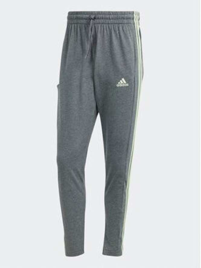 adidas Spodnie dresowe Essentials IS1367 Szary Regular Fit