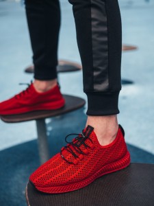 Buty męskie wsuwane sneakersy z siateczki - czerwone V2 OM-FOKS-0117 - 41