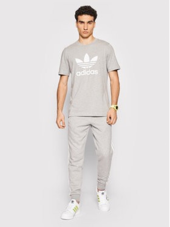 adidas T-Shirt adicolor Classics Trefoil H06643 Szary Regular Fit