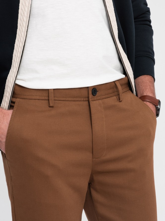 Spodnie męskie chino SLIM FIT z delikatną teksturą - karmelowe V3 OM-PACP-0190 - XXL
