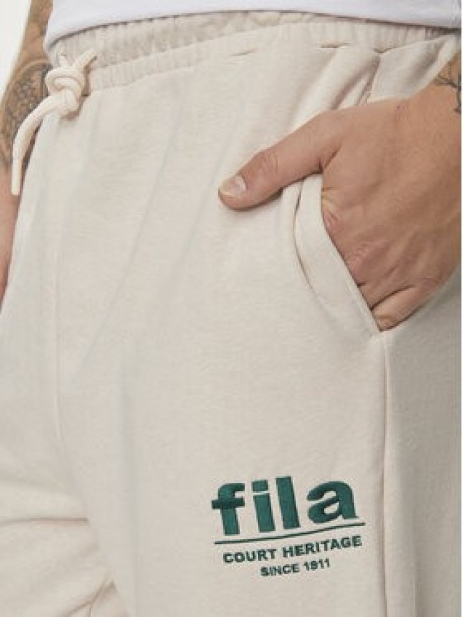 Fila Spodnie dresowe FAM0647 Beżowy Regular Fit