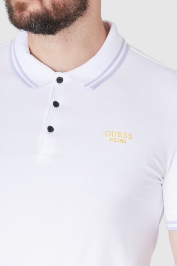 GUESS Biała koszulka polo z wyszywanym logo