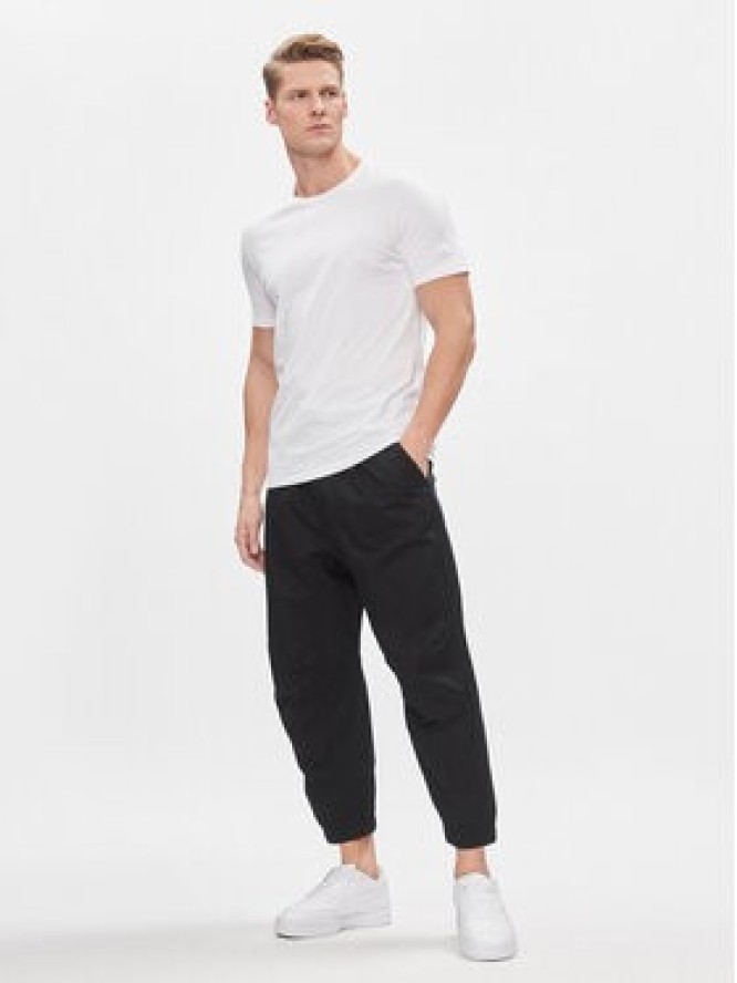 Converse Spodnie dresowe Elevated Woven Jogger 10024604-A01 Czarny Regular Fit