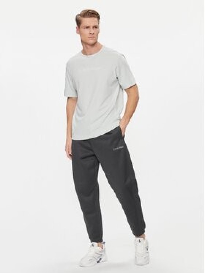 Calvin Klein Performance Spodnie dresowe 00GMF3P613 Czarny Regular Fit