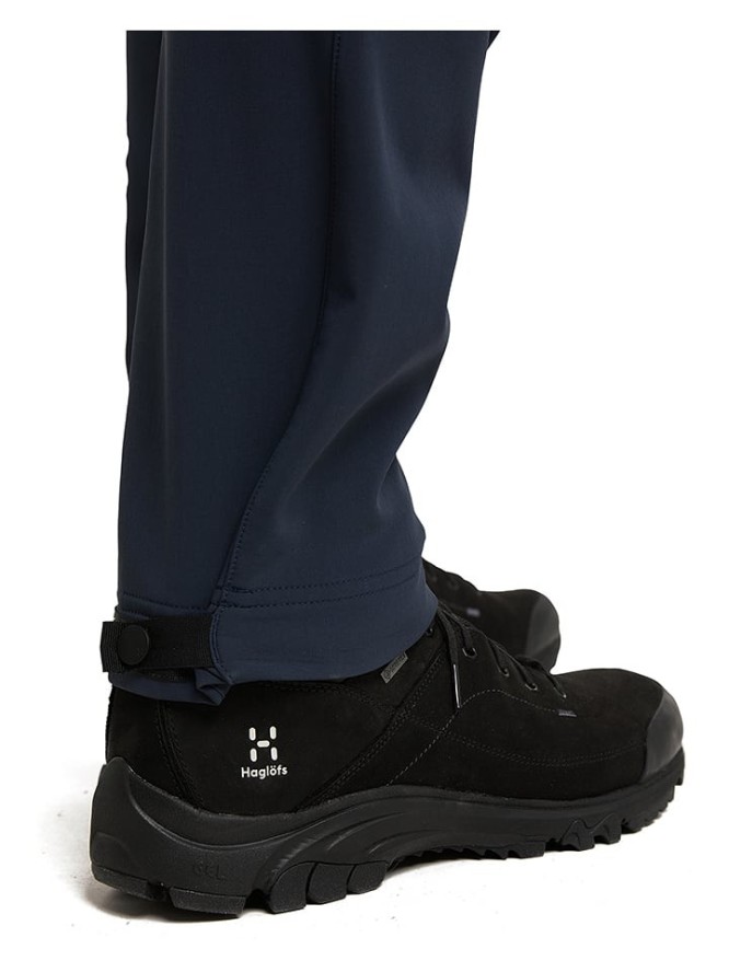 Haglöfs Spodnie softshellowe "Roc Winter" w kolorze granatowym rozmiar: 46