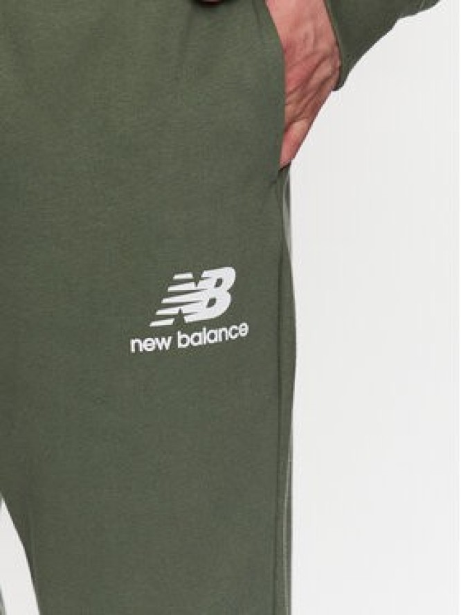 New Balance Spodnie dresowe MP31539 Zielony Regular Fit
