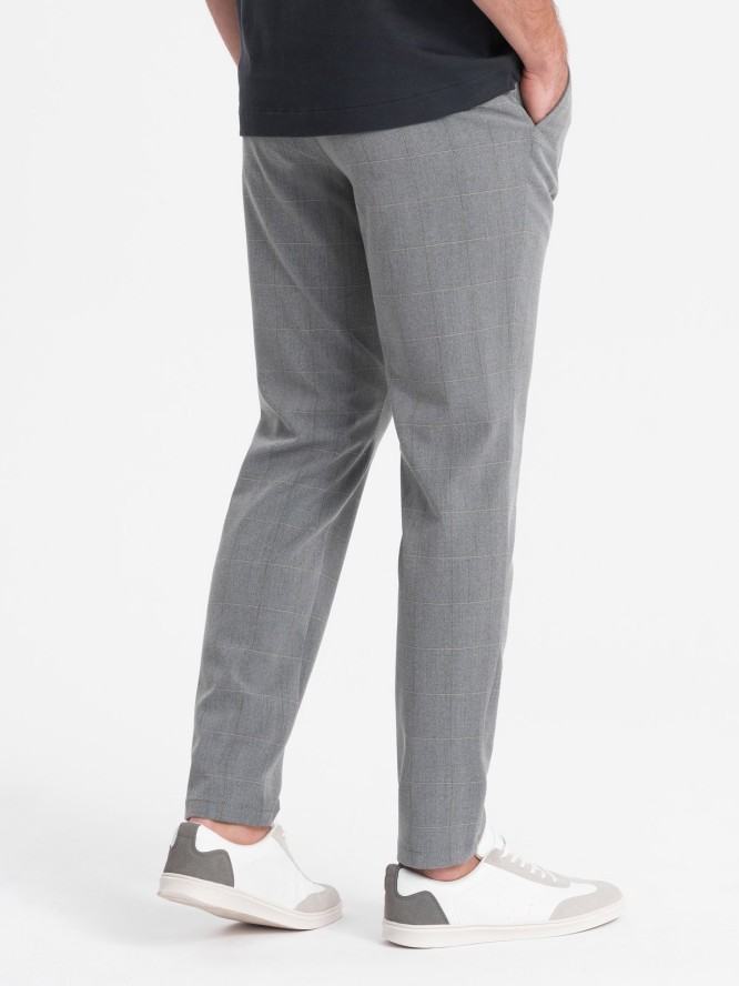 Męskie spodnie o klasycznym kroju w delikatną kratę - szare V3 OM-PACP-0187 - XXL
