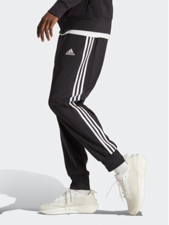 adidas Spodnie dresowe AEROREADY Essentials Tapered Cuff Woven 3-Stripes Joggers IC0041 Czarny Regular Fit