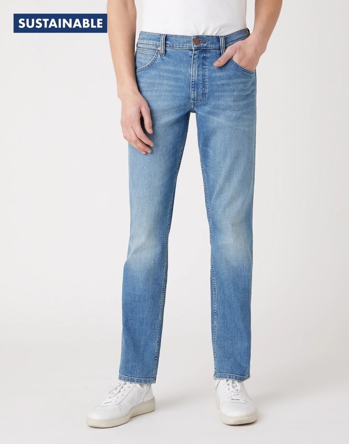 MĘSKIE SPODNIE JEANSOWE WRANGLER GREENSBORO HEMPTOWN W15QC427P