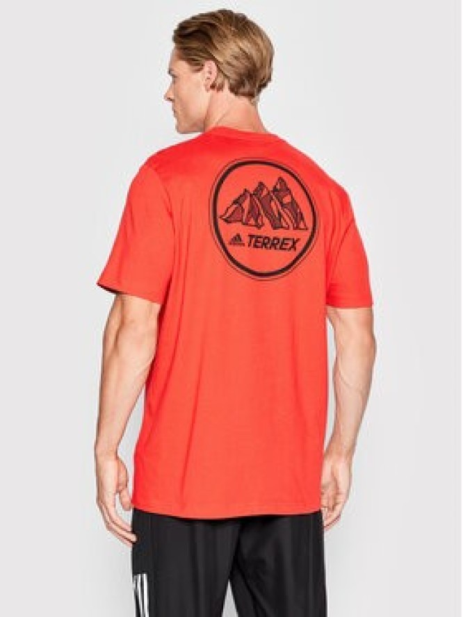 adidas T-Shirt Terrex Mountain Graphic HE1766 Czerwony Regular Fit