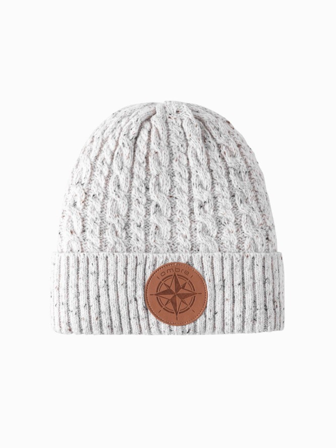 Czapka beanie męska z okrągłą tłoczoną naszywką – złamana biel V3 OM-ACWH-0121 - uniwersalny